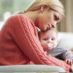 Как справляться с трудностями материнства: советы опытных мам